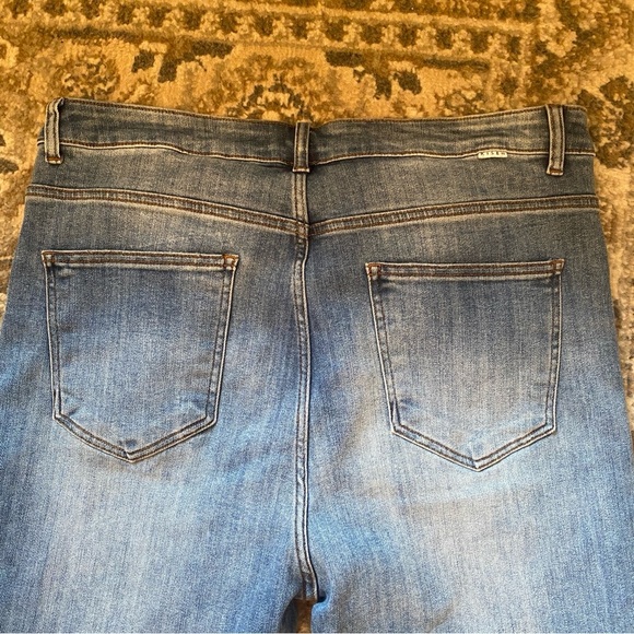 Risen Jeans Women’s Distressed Button Fly Raw Hem Bootcut Flare Jeans Size 2XL - Picture 5 of 9